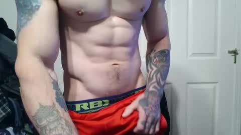 Snapshot of evancage chatting on 01.14.25 evan cage online show from 01.14.25