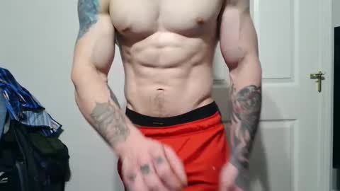 Snapshot of evancage chatting on 01.19.25 evan cage online show from 01.19.25