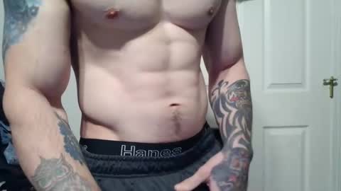 Snapshot of evancage chatting on 01.23.25 evan cage online show from 01.23.25