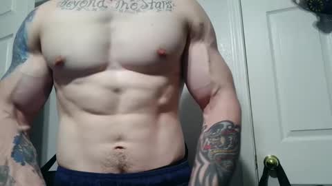 Snapshot of evancage chatting on 02.03.25 evan cage online show from 02.03.25