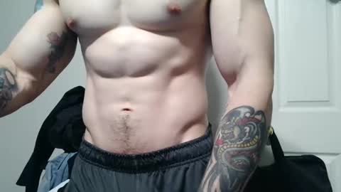 Snapshot of evancage chatting on 02.05.25 evan cage online show from 02.05.25