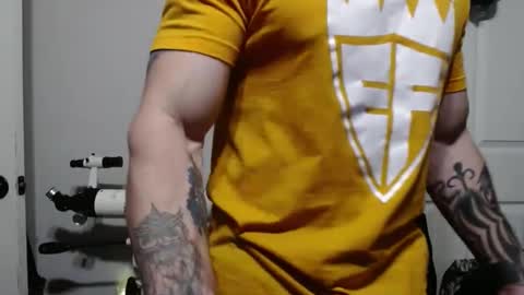 Snapshot of evancage chatting on 02.17.25 evan cage online show from 02.17.25