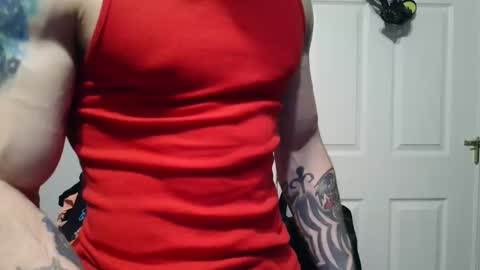 Snapshot of evancage chatting on 02.26.25 evan cage online show from 02.26.25