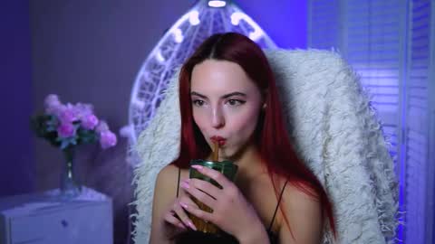 Eva  online show from 10.11.25