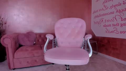 Eva online show from 02.14.25