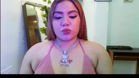 Snapshot of evania_lorns chatting on 06.29.26 eva online show from 06.29.26