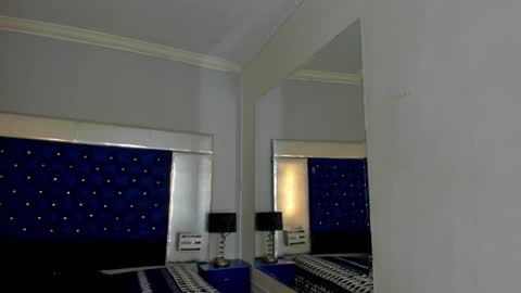 evanllelyne online show from 10.22.25