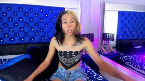 evanllelyne online show from 11.04.25