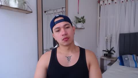 Snapshot of evans_king chatting on 12.23.24 Evan online show from 12.23.24