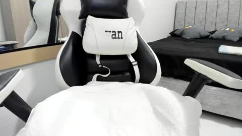 Evan online show from 02.21.26