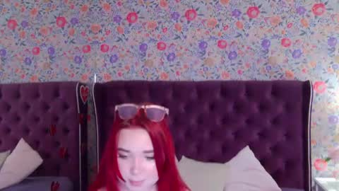 Snapshot of evapeachh chatting on 05.25.26 Eva online show from 05.25.26