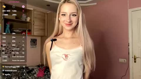 Eva online show from 10.17.25