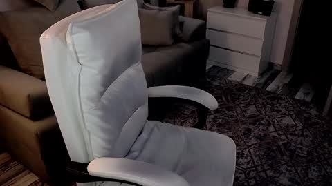 Snapshot of evarelusionj chatting on 01.10.25 EvaRelusionJ online show from 01.10.25