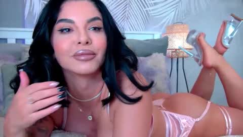 evareyss online show from 10.23.25