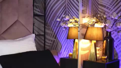 EvaRhea online show from 11.20.25