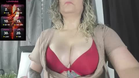 evasaenz online show from 10.11.25