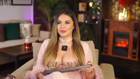 Eva online show from 01.12.25