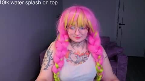 Snapshot of evathewitcher chatting on 07.08.26 EvaTheWitcher online show from 07.08.26