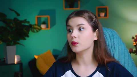 Snapshot of evathopson chatting on 12.04.24 Eva  next stream -  - 1600 UTC2000  online show from 12.04.24