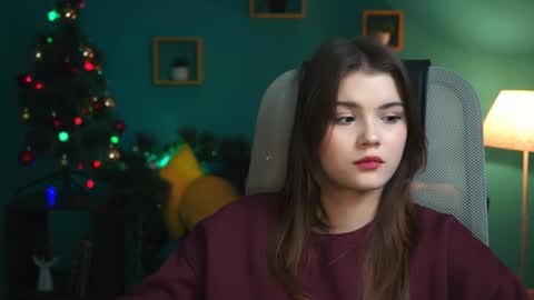 Snapshot of evathopson chatting on 12.07.24 Eva  next stream -  - 1600 UTC2000  online show from 12.07.24