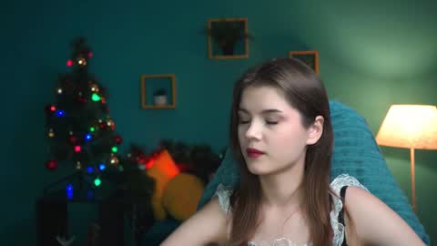 Snapshot of evathopson chatting on 12.08.24 Eva  next stream -  - 1600 UTC2000  online show from 12.08.24