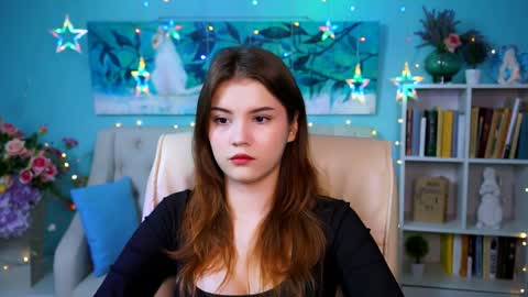 Snapshot of evathopson chatting on 12.12.24 Eva  next stream -  - 1600 UTC2000  online show from 12.12.24