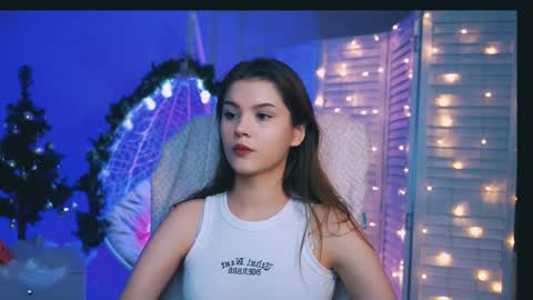 Snapshot of evathopson chatting on 12.14.24 Eva  next stream -  - 1600 UTC2000  online show from 12.14.24