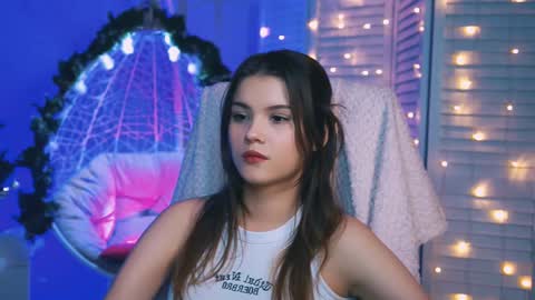 Snapshot of evathopson chatting on 12.14.24 Eva  next stream -  - 1600 UTC2000  online show from 12.14.24