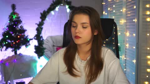 Snapshot of evathopson chatting on 12.27.24 Eva  next stream -  - 1600 UTC2000  online show from 12.27.24