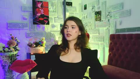 Snapshot of evathopson chatting on 02.14.25 Eva  next stream -  - 1600 UTC2000  online show from 02.14.25