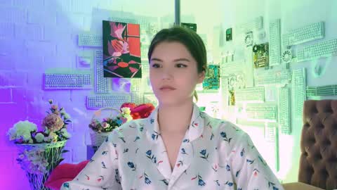 Snapshot of evathopson chatting on 02.19.25 Eva  next stream -  - 1600 UTC2000  online show from 02.19.25