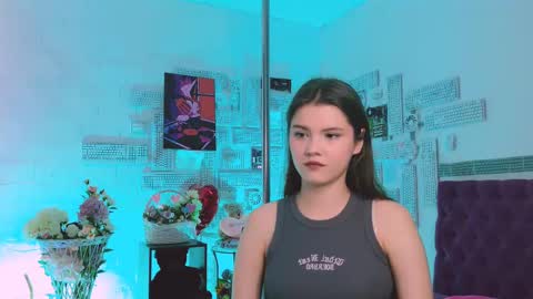 Snapshot of evathopson chatting on 03.01.25 Eva  next stream -  - 1600 UTC2000  online show from 03.01.25