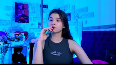 Snapshot of evathopson chatting on 03.06.25 Eva  next stream -  - 1600 UTC2000  online show from 03.06.25