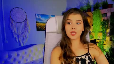 Snapshot of evathopson chatting on 10.15.25 Eva  next stream -  - 1600 UTC2000  online show from 10.15.25