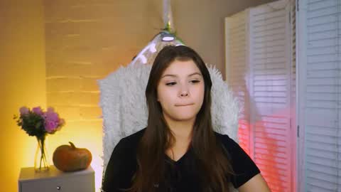 Eva  next stream -  - 1600 UTC2000  online show from 11.04.25