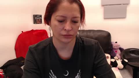 Eva Twiss online show from 04.19.26