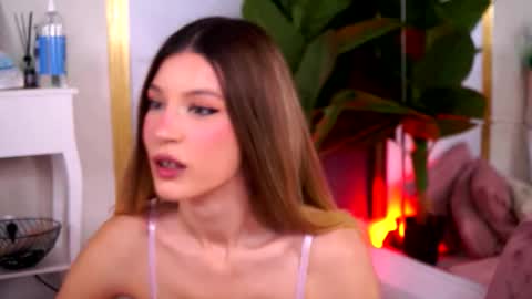 Carolina online show from 10.22.25