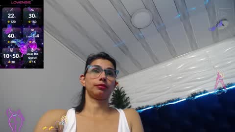Snapshot of evawilliams_ chatting on 12.06.24 Eva online show from 12.06.24