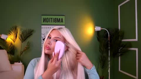 Eva online show from 04.02.26