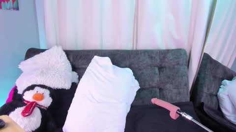 Eva Queen online show from 12.04.25