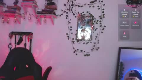 Eve Blue  friends. IG eve blue77 TW EveBlue 1 OF eveblue7 online show from 02.20.26