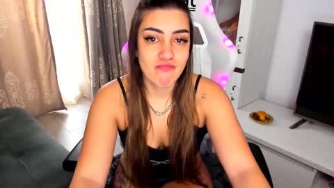 eveeevian online show from 02.16.25