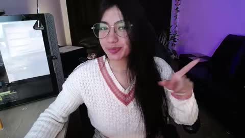 Kissed by an angel  IG evee  lyn20 online show from 02.26.25