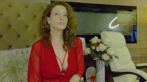 EveHamilton online show from 01.19.25