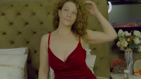 EveHamilton online show from 09.29.25