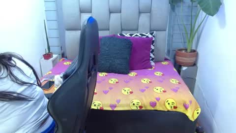 Snapshot of evelin_zaens chatting on 07.14.26 evelin zaens online show from 07.14.26