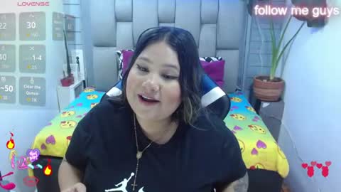 Snapshot of evelin_zaens chatting on 07.17.26 evelin zaens online show from 07.17.26