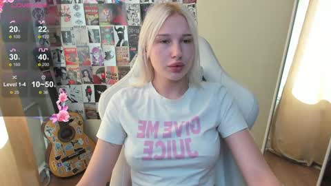 Snapshot of evelinalu chatting on 06.04.26 Evelina online show from 06.04.26