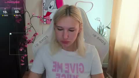Snapshot of evelinalu chatting on 07.07.26 Evelina online show from 07.07.26