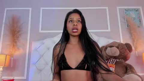 Snapshot of evelyn__ebony chatting on 12.10.24 evelyn ebony online show from 12.10.24